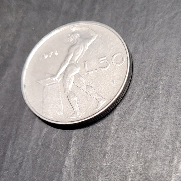 Set of six collectable coins - Picture 6 of 6